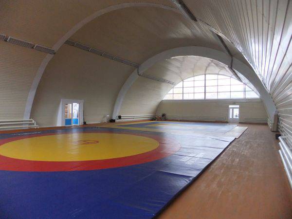 Бескаркасные ангары под спортзал